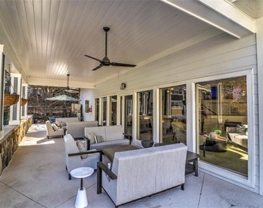 3200 Post Woods Drive - Photo Thumbnail 22