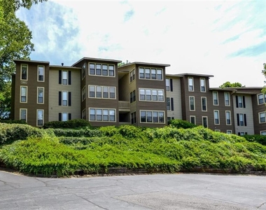 3200 Post Woods Drive - Photo Thumbnail 21