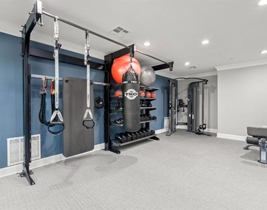 2124 Gables Drive - Photo Thumbnail 13