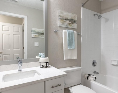 2124 Gables Drive - Photo Thumbnail 9