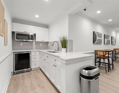 2124 Gables Drive - Photo Thumbnail 26