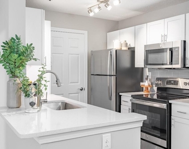 2124 Gables Drive - Photo Thumbnail 1