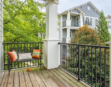 1600 Overlook Park Lane - Photo Thumbnail 7