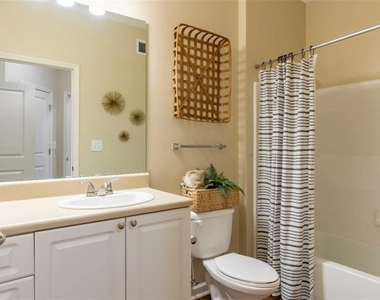 1600 Overlook Park Lane - Photo Thumbnail 5