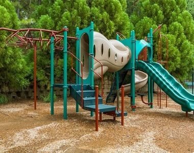 1600 Overlook Park Lane - Photo Thumbnail 9