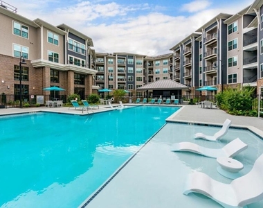 1455 Spring Road Se - Photo Thumbnail 12
