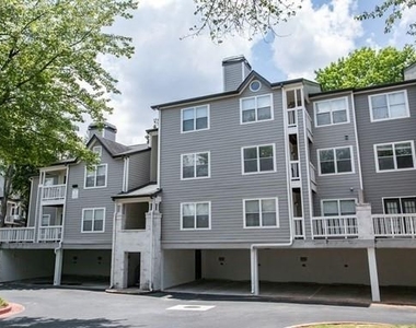 100 Dunwoody Gables Drive - Photo Thumbnail 14