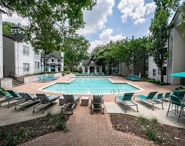 100 Dunwoody Gables Drive - Photo Thumbnail 19