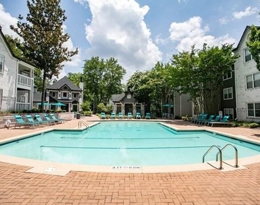 100 Dunwoody Gables Drive - Photo Thumbnail 22