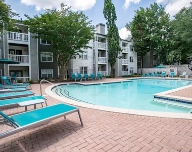 100 Dunwoody Gables Drive - Photo Thumbnail 21