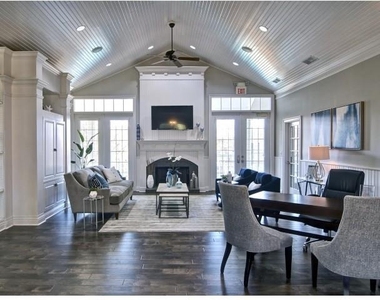 1100 Park Creek Court - Photo Thumbnail 28