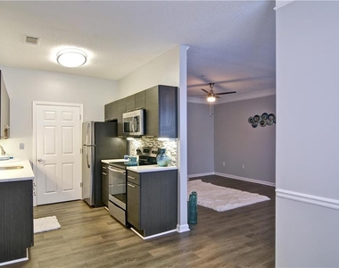 1100 Park Creek Court - Photo Thumbnail 2