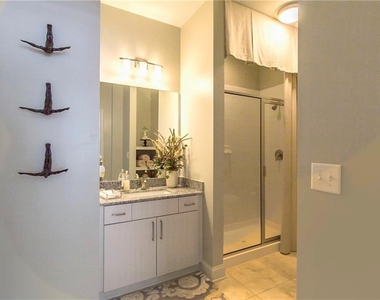 4011 Roswell Road - Photo Thumbnail 17
