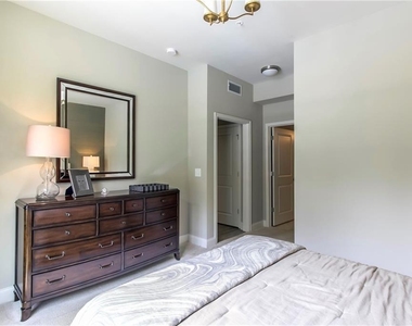 4011 Roswell Road - Photo Thumbnail 16