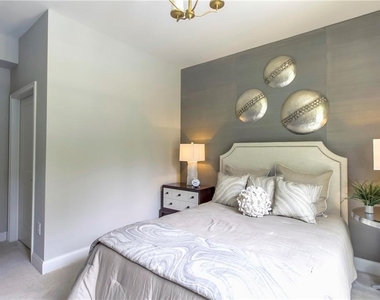 4011 Roswell Road - Photo Thumbnail 11