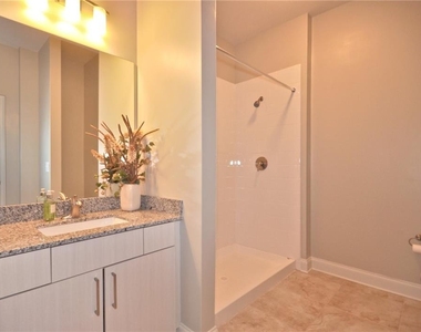 4011 Roswell Road - Photo Thumbnail 18