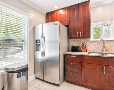 1802 Cumberland Valley Place Se - Photo Thumbnail 9