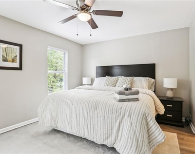 1802 Cumberland Valley Place Se - Photo Thumbnail 19