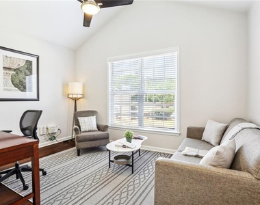 5161 Madison Green Drive Sw - Photo Thumbnail 11