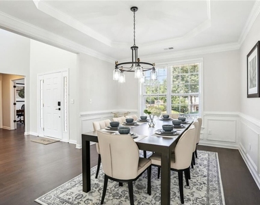 5161 Madison Green Drive Sw - Photo Thumbnail 4