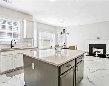5161 Madison Green Drive Sw - Photo Thumbnail 17