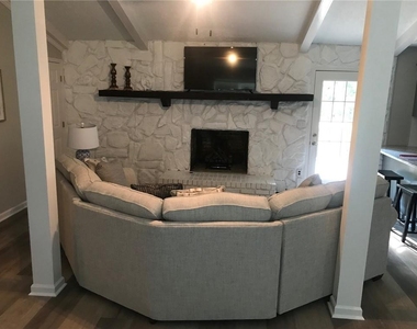 111 Quail Run - Photo Thumbnail 1