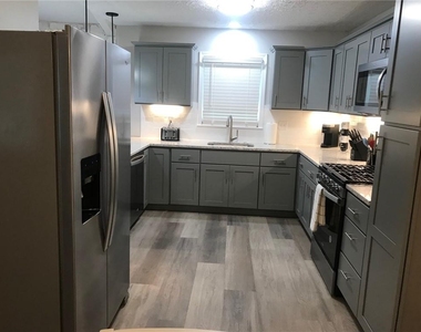 111 Quail Run - Photo Thumbnail 4