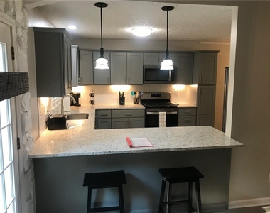111 Quail Run - Photo Thumbnail 2