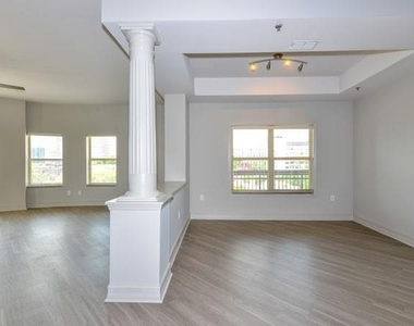 530 Piedmont Avenue - Photo Thumbnail 5