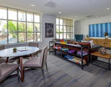 530 Piedmont Avenue - Photo Thumbnail 16