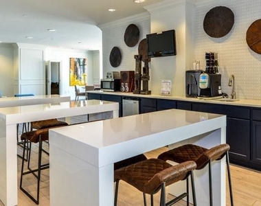 530 Piedmont Avenue - Photo Thumbnail 13
