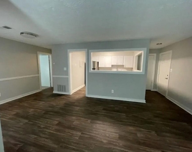 1805 Roswell Road - Photo Thumbnail 19