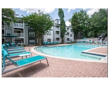 100 Dunwoody Gables Drive - Photo Thumbnail 24
