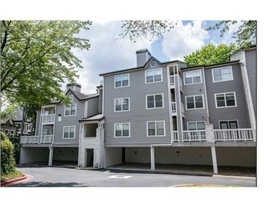 100 Dunwoody Gables Drive - Photo Thumbnail 12