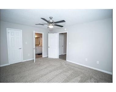 100 Dunwoody Gables Drive - Photo Thumbnail 3
