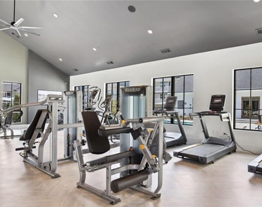 1010 Rosefinch Landing - Photo Thumbnail 29