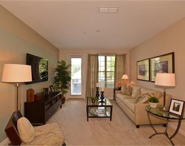 1600 Overlook Park Lane - Photo Thumbnail 8