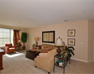 1600 Overlook Park Lane - Photo Thumbnail 5