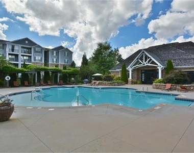 1600 Overlook Park Lane - Photo Thumbnail 27