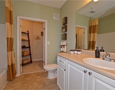 1600 Overlook Park Lane - Photo Thumbnail 15