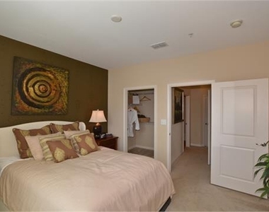 1600 Overlook Park Lane - Photo Thumbnail 10