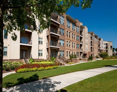 2400 Parkland Drive Ne - Photo Thumbnail 14
