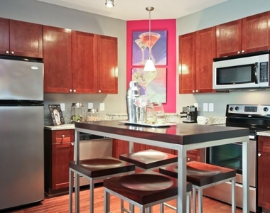 2400 Parkland Drive Ne - Photo Thumbnail 1