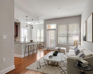92 W Paces Ferry Road Nw - Photo Thumbnail 13