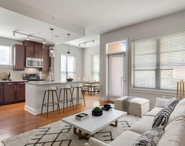 92 W Paces Ferry Road Nw - Photo Thumbnail 11