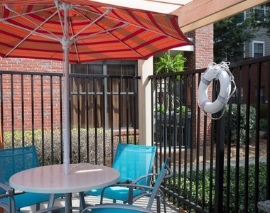 2000 Monroe Place Ne - Photo Thumbnail 13