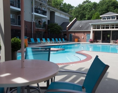 2000 Monroe Place Ne - Photo Thumbnail 12