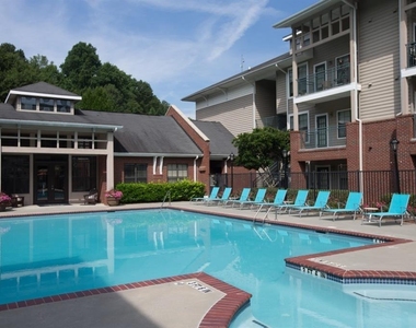 2000 Monroe Place Ne - Photo Thumbnail 11
