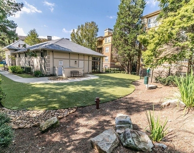 1401 W Paces Ferry Road Nw - Photo Thumbnail 22