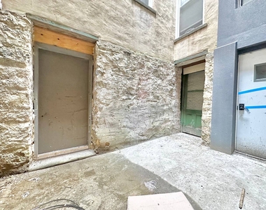 961 Seneca Avenue - Photo Thumbnail 8